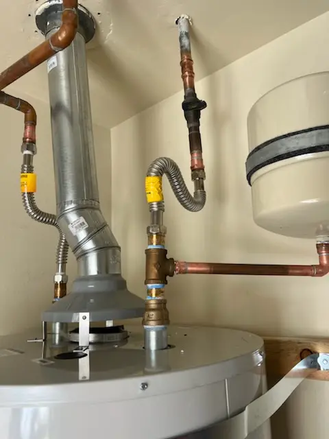 Water heater installation and plumbing repair in Gladstone Acres